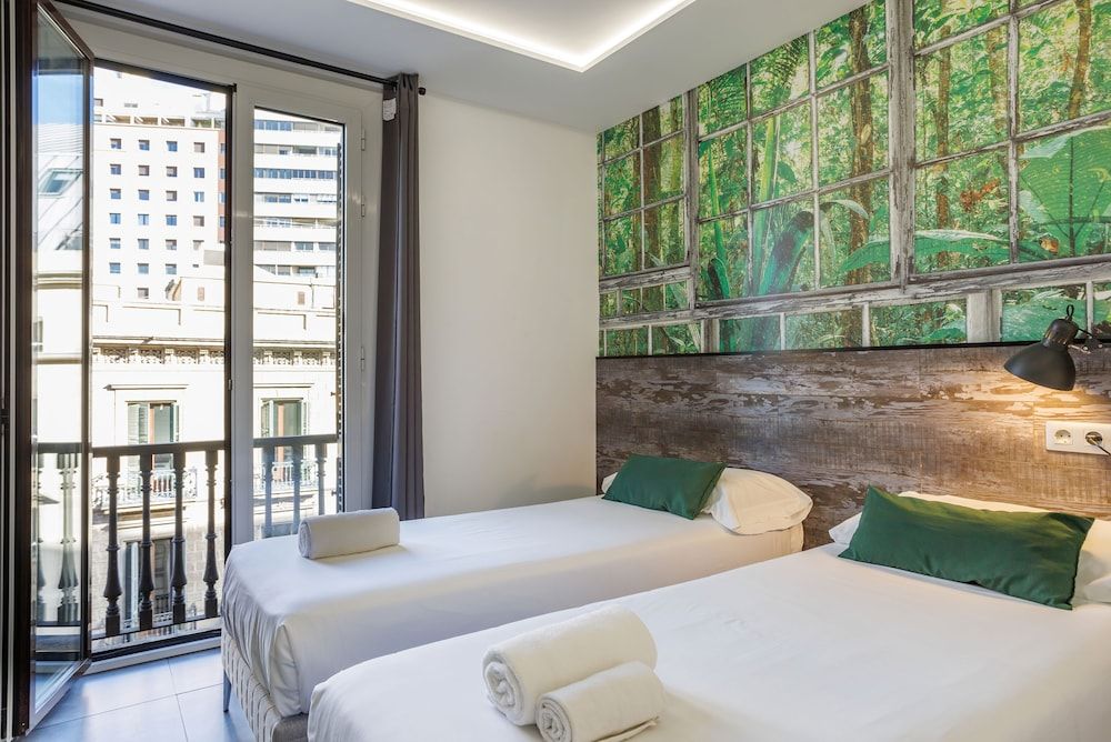 Triple Room, City View