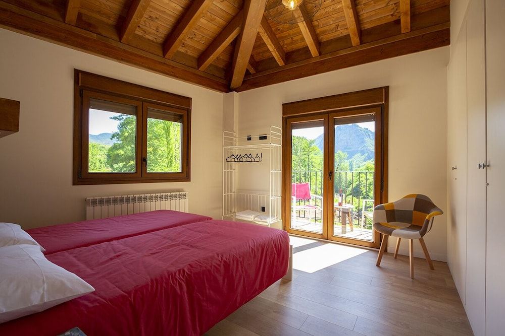 Casa Rural Villa Liquidambar Apartment, Accessible, Private Bathroom (Accesible ) 4