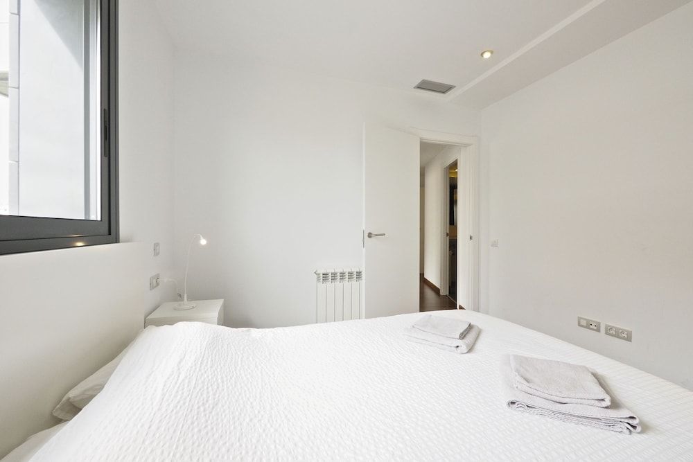 City Apartment, 3 Bedrooms, Terrace