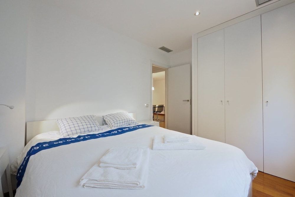 City Apartment, 2 Bedrooms, Patio