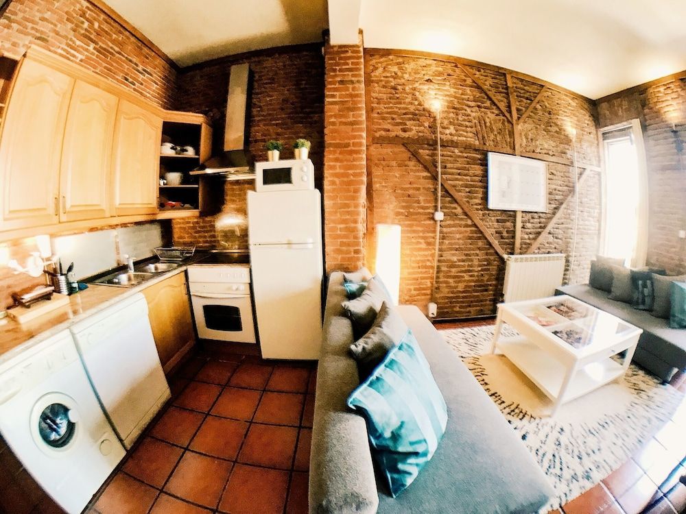 undefined Lollipop Flats Plaza Mayor Suite 7