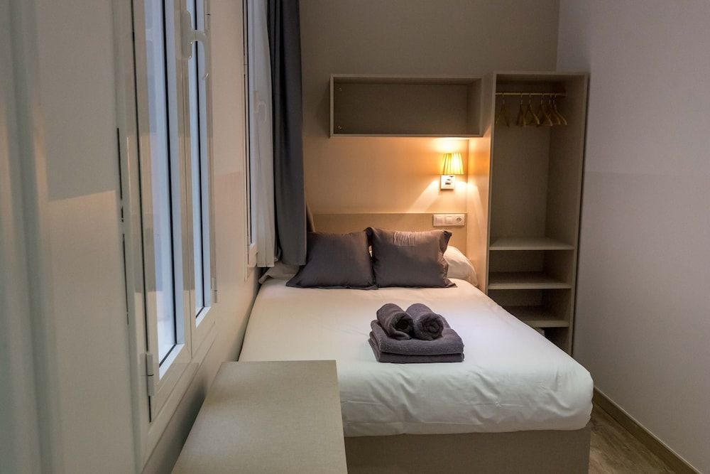 undefined Hostalin Barcelona Pg de Gràcia 8