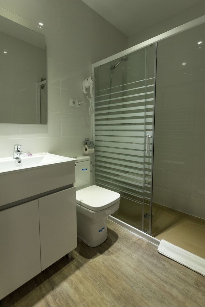 Hostalin Barcelona Pg de Gràcia Double Room, City View 7