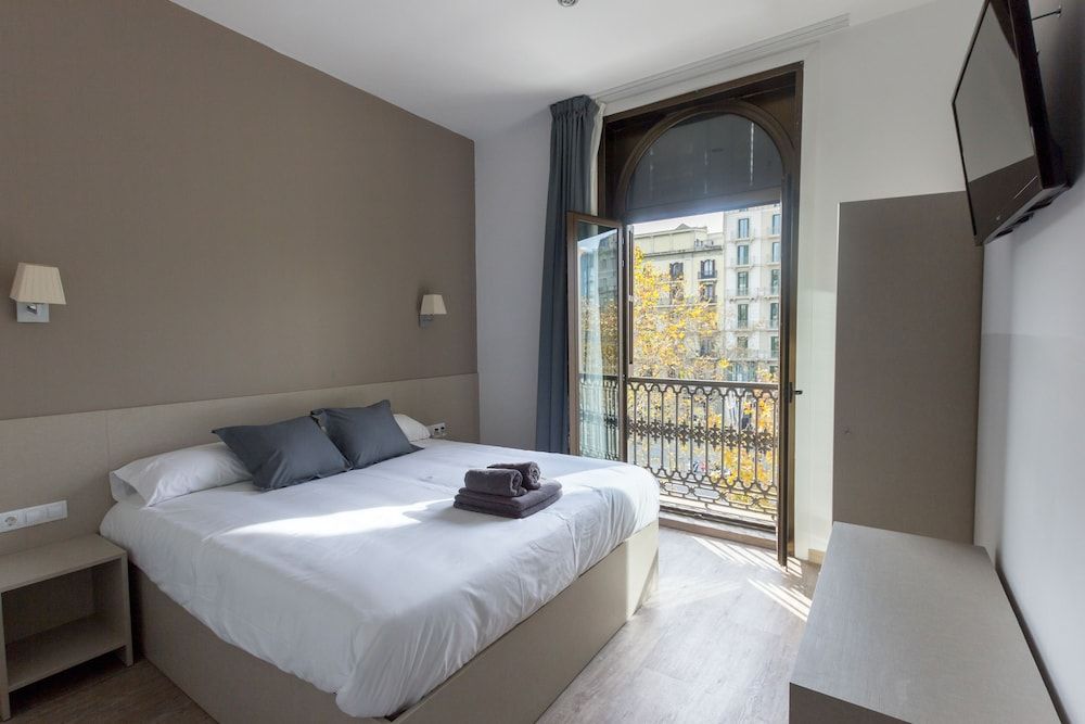 Hostalin Barcelona Pg de Gràcia Double Room, City View 4