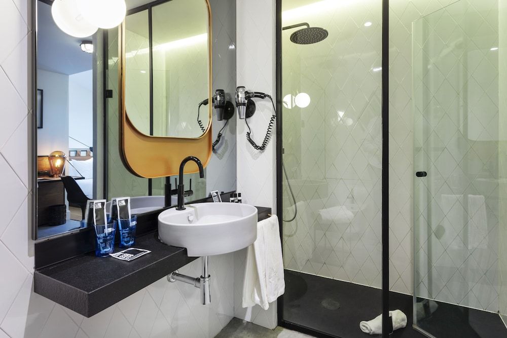 One Shot Tabakalera House Executive Double or Twin Room 8