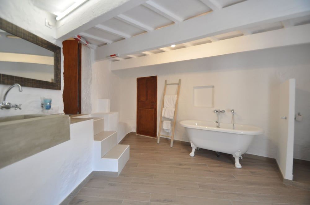 Port Antic Ciutadella  by My Rooms Hotels Family Suite, 2 Bedrooms 9