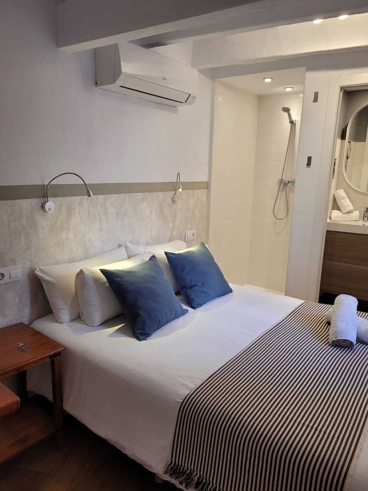 Port Antic Ciutadella  by My Rooms Hotels Standard Double Room 4