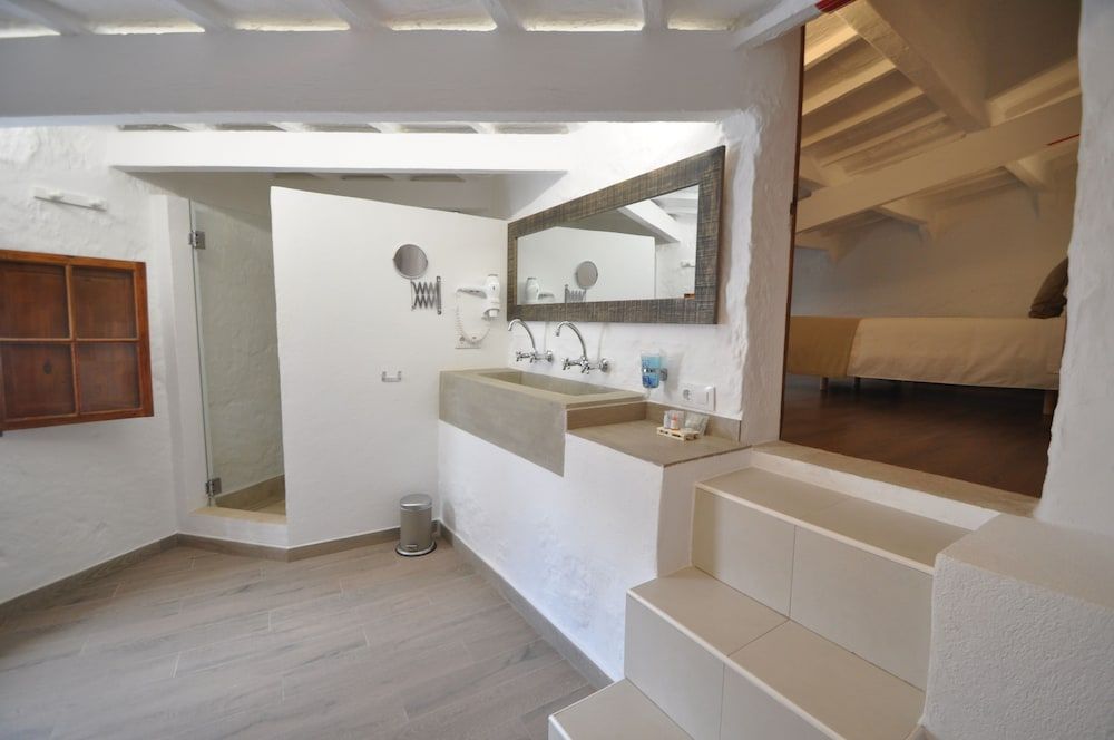 Port Antic Ciutadella  by My Rooms Hotels Family Suite, 2 Bedrooms 6