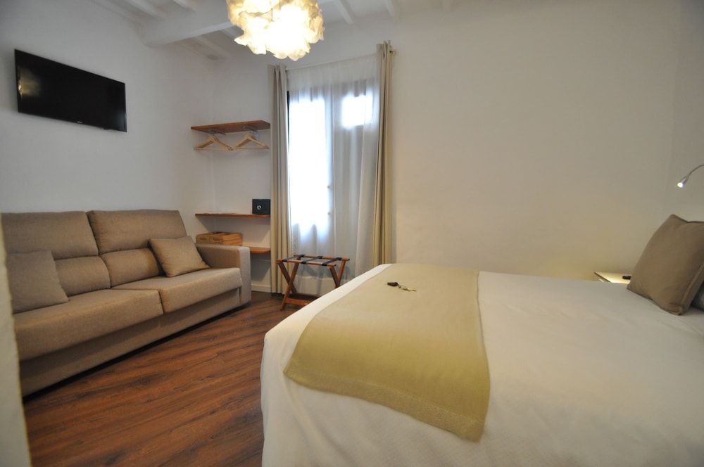 Port Antic Ciutadella  by My Rooms Hotels Standard Double Room 8