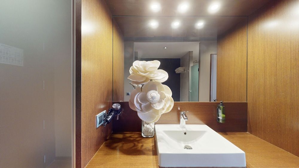 AZZ Valencia Congress Hotel & Spa Double Queen Bed (individual) 2