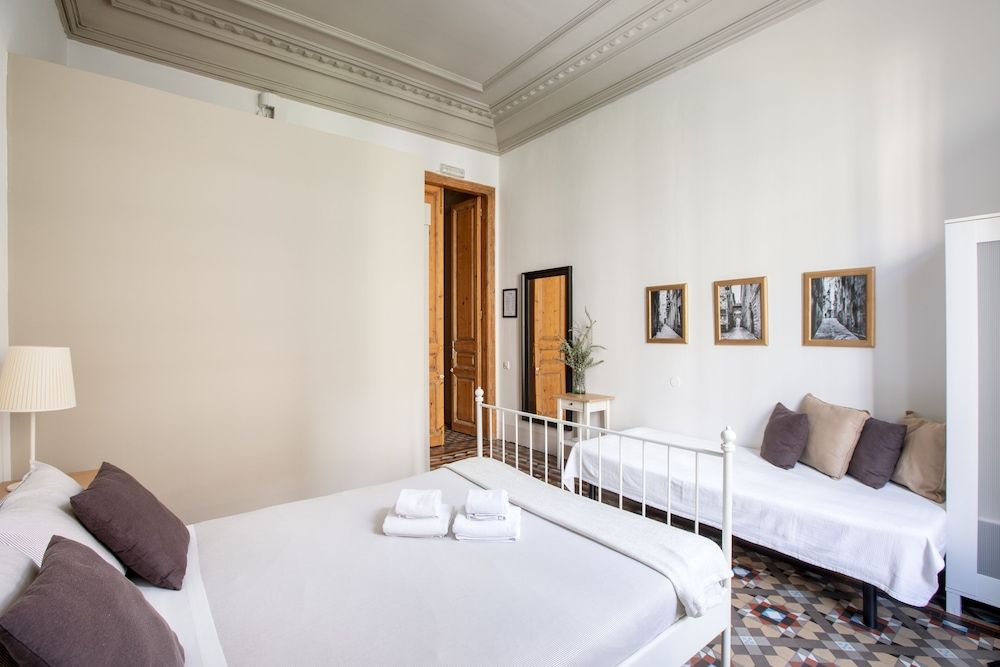 CasaNova Guest House Triple Room, Ensuite