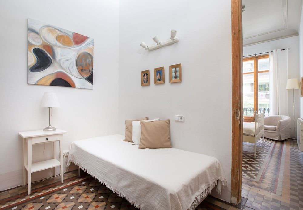 CasaNova Guest House Triple Room, Ensuite 2