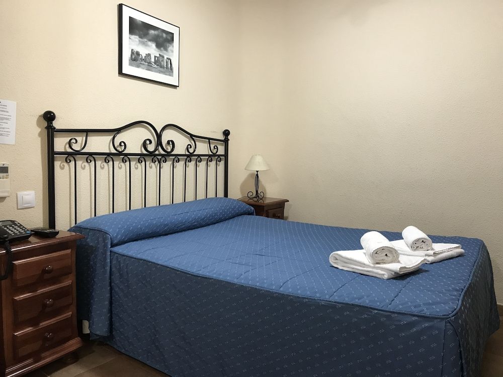 Hostal El Pilar Double Room, Private Bathroom 22