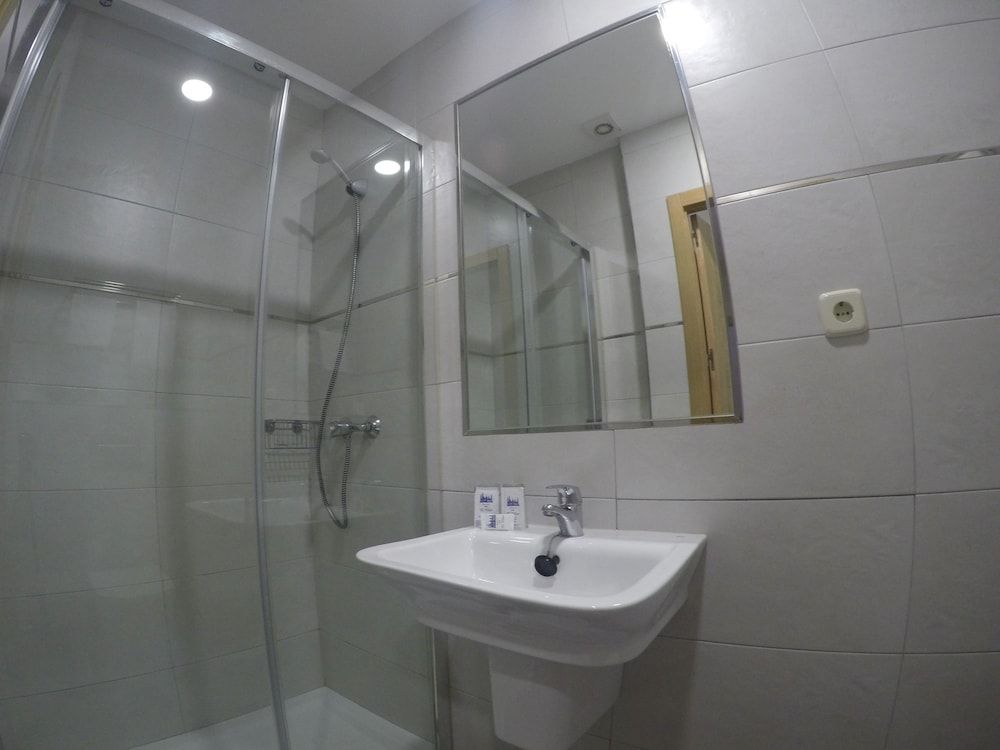undefined Hostal El Pilar 10