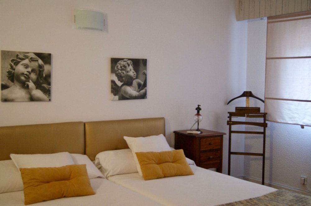 undefined Oh Madrid Mayor Square 9