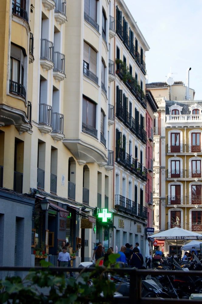 undefined Oh Madrid Mayor Square 5