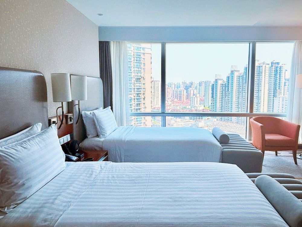 Pullman Shanghai Central-in XinTianDi & Yu Garden Area Superior Room, 2 Twin Beds 4