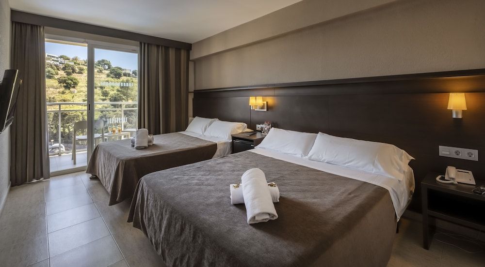 Double or Twin Room, Balcony, Pool View