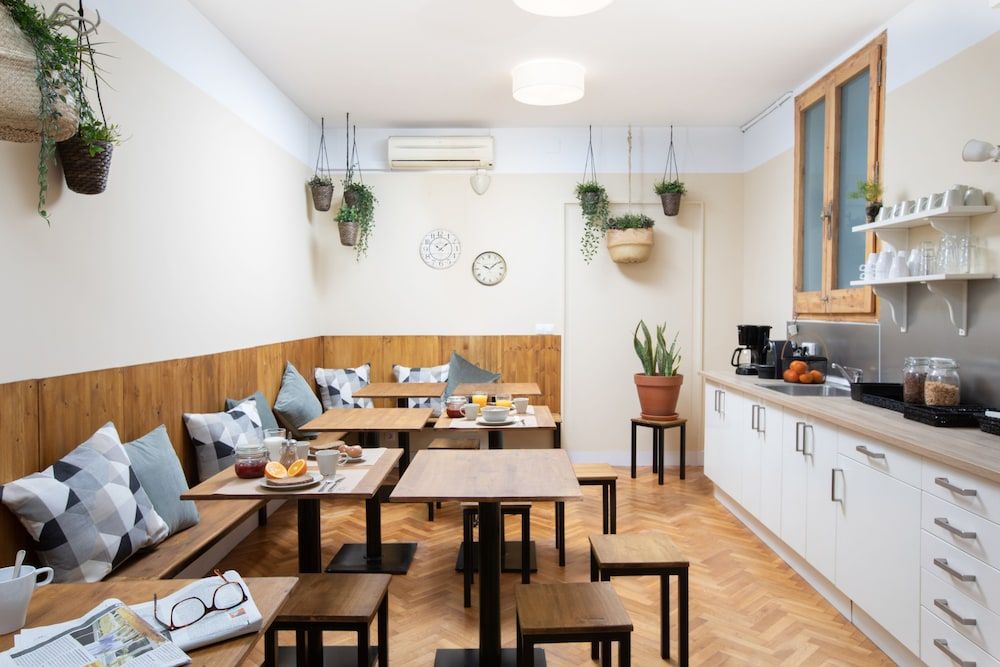 undefined Jardinets Guest House 3