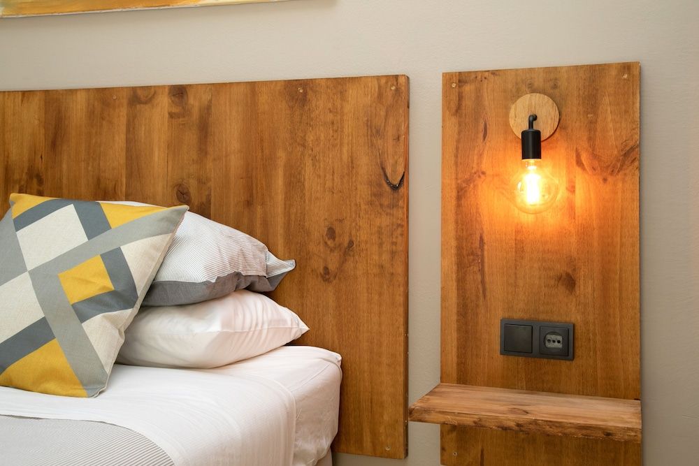 Jardinets Guest House Double Room, Ensuite 4