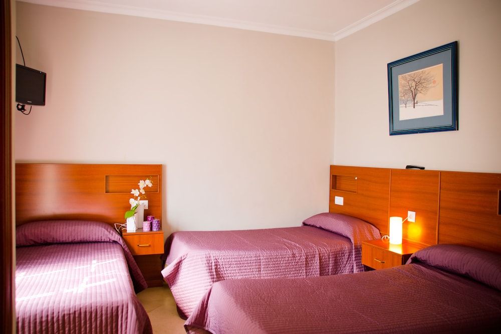 undefined Hostal La Muralla 10