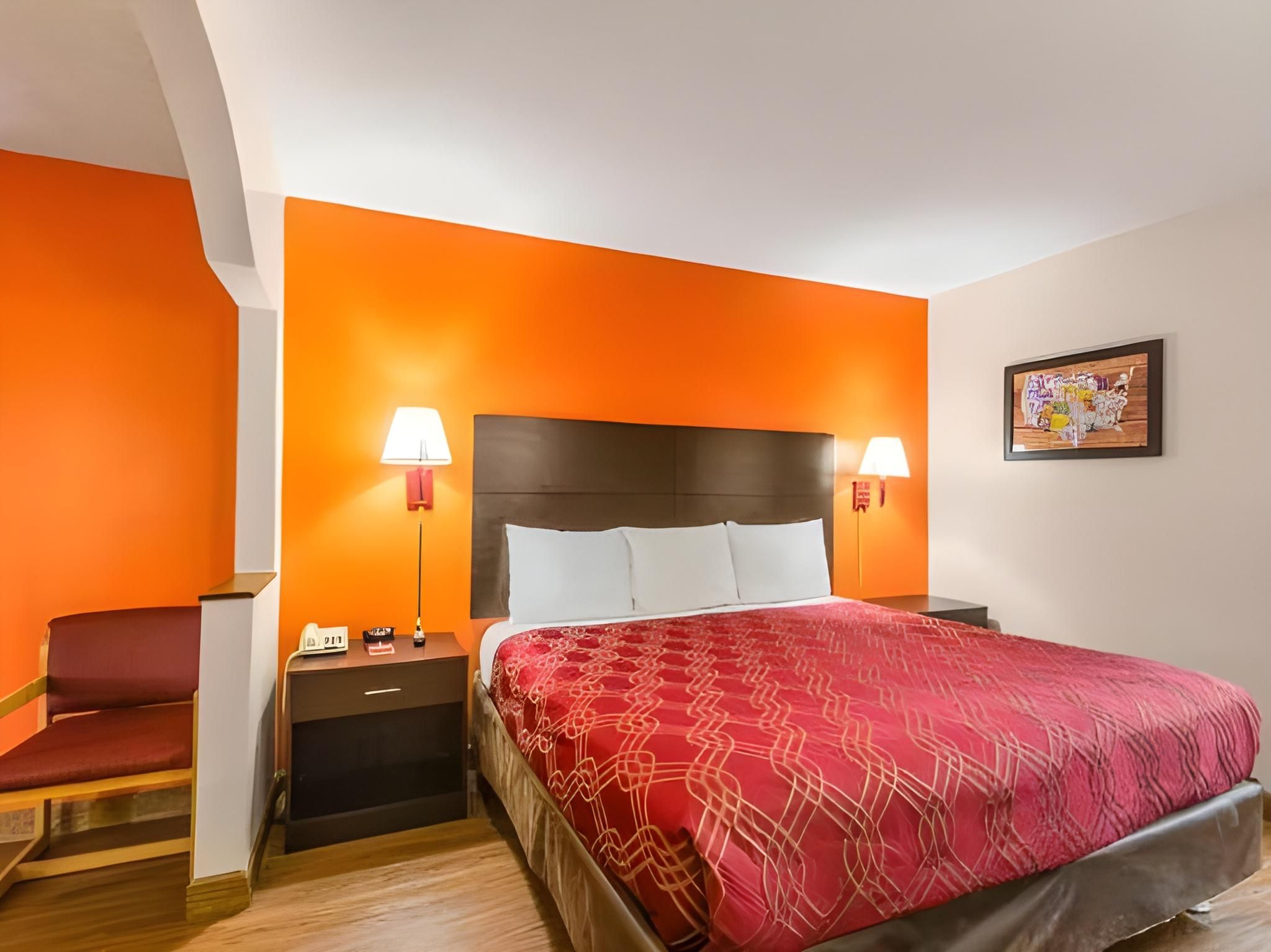 1 King Bed, Nonsmoking