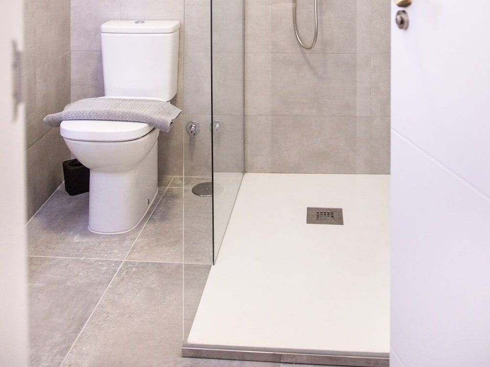 Almijara Residence Classic Double Room, Ensuite (Mountain Room 103) 6