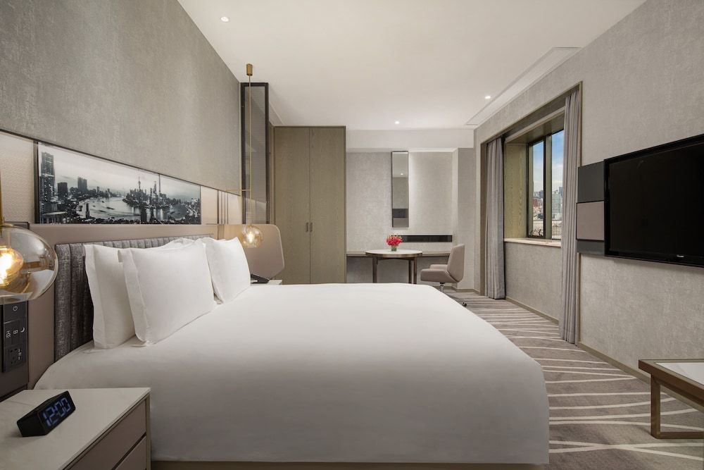 undefined Crowne Plaza Shanghai Nanjing Road by IHG 4