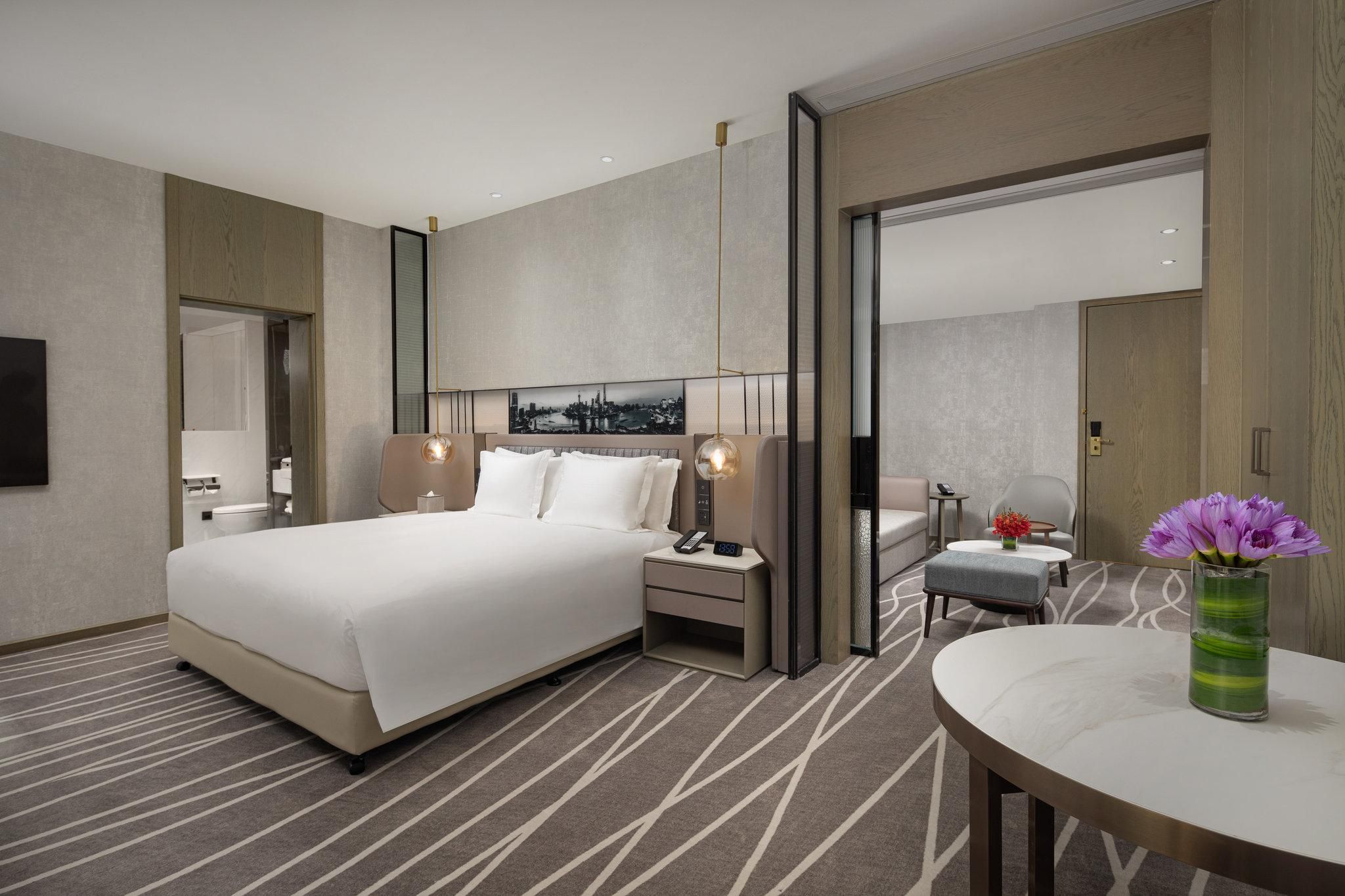 1 Bedroom Suite Worklife
