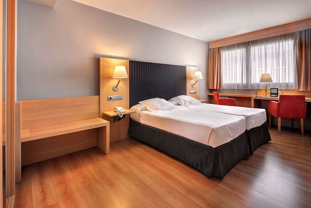 U Hotel Villa - Gomá Standard Double Room Single Use, Accessible