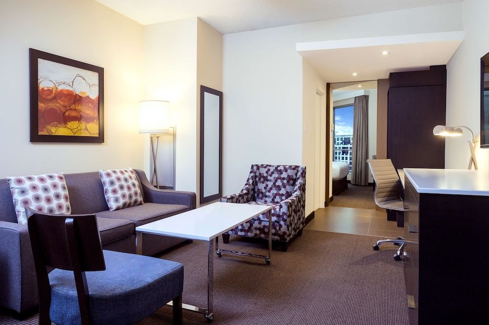 undefined Hilton Toronto/Markham Suites Conference Centre & Spa 9