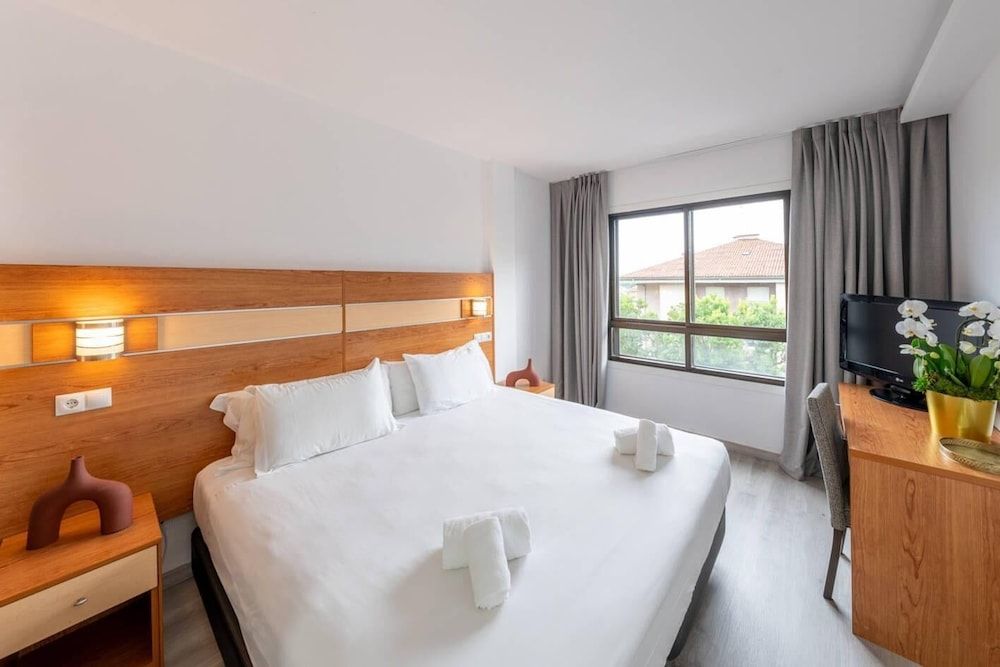 2 Single Beds