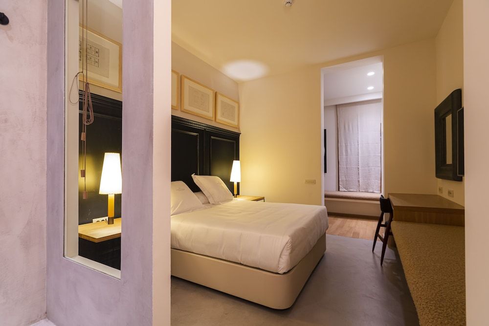 undefined Margot House 8