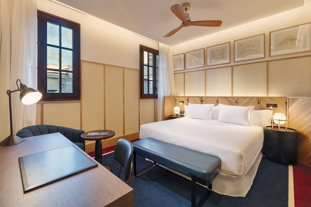 H10 Madison Classic Room