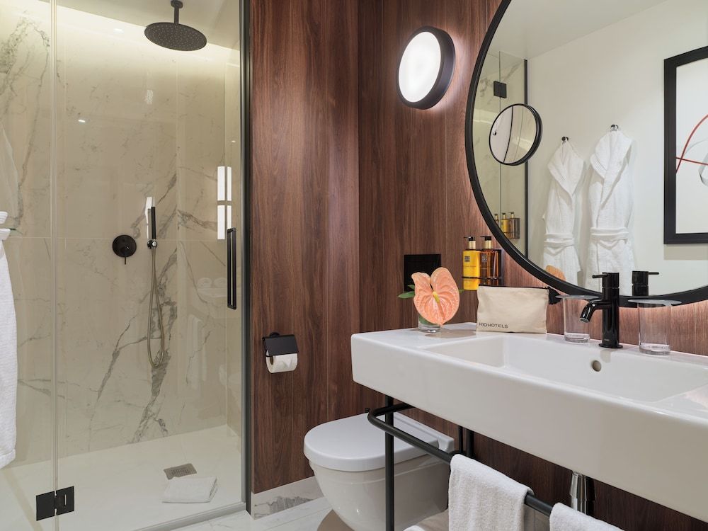 H10 Madison Classic Room 5