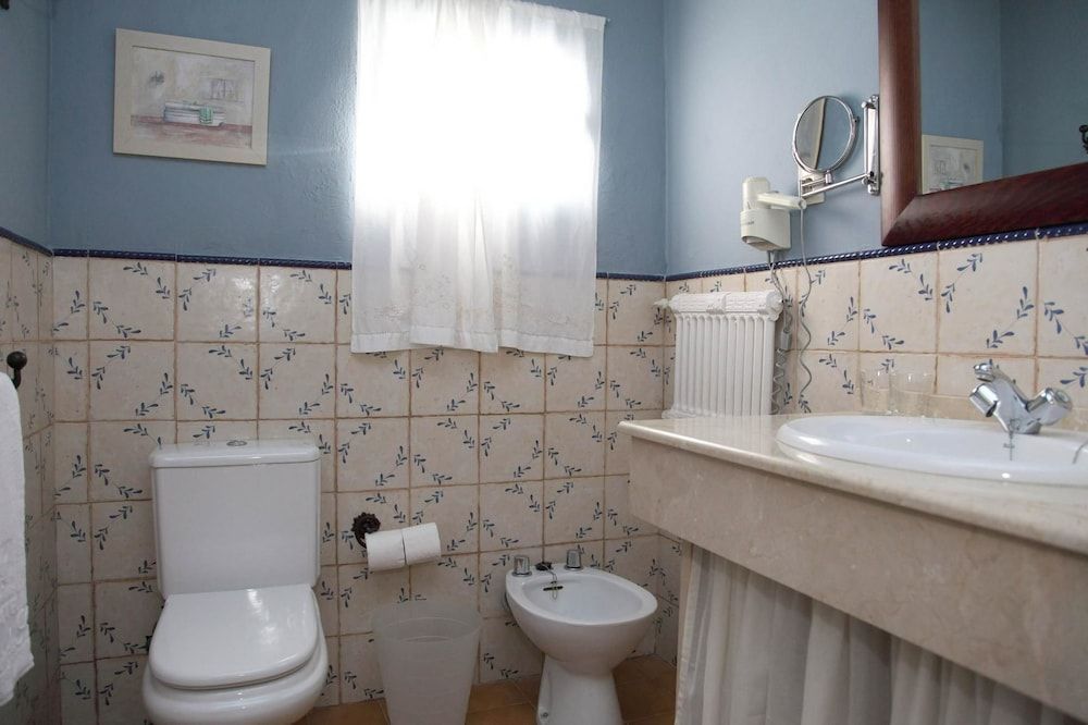 Meson de Sancho Economy Double Room 5