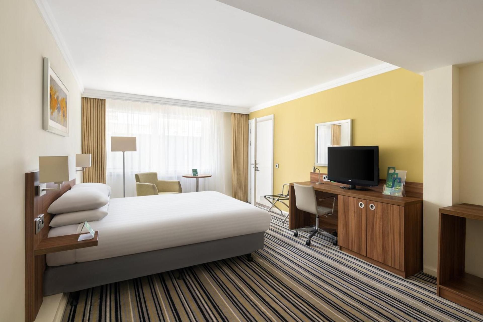 1 Double Bed Non-Smoking