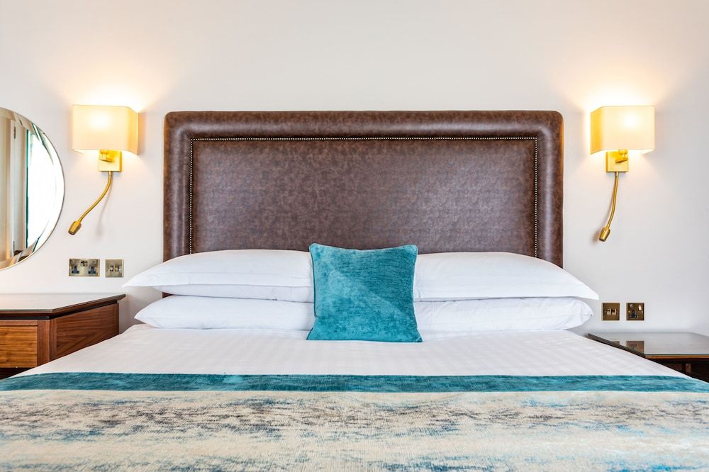 Deluxe Double Room (Feature)