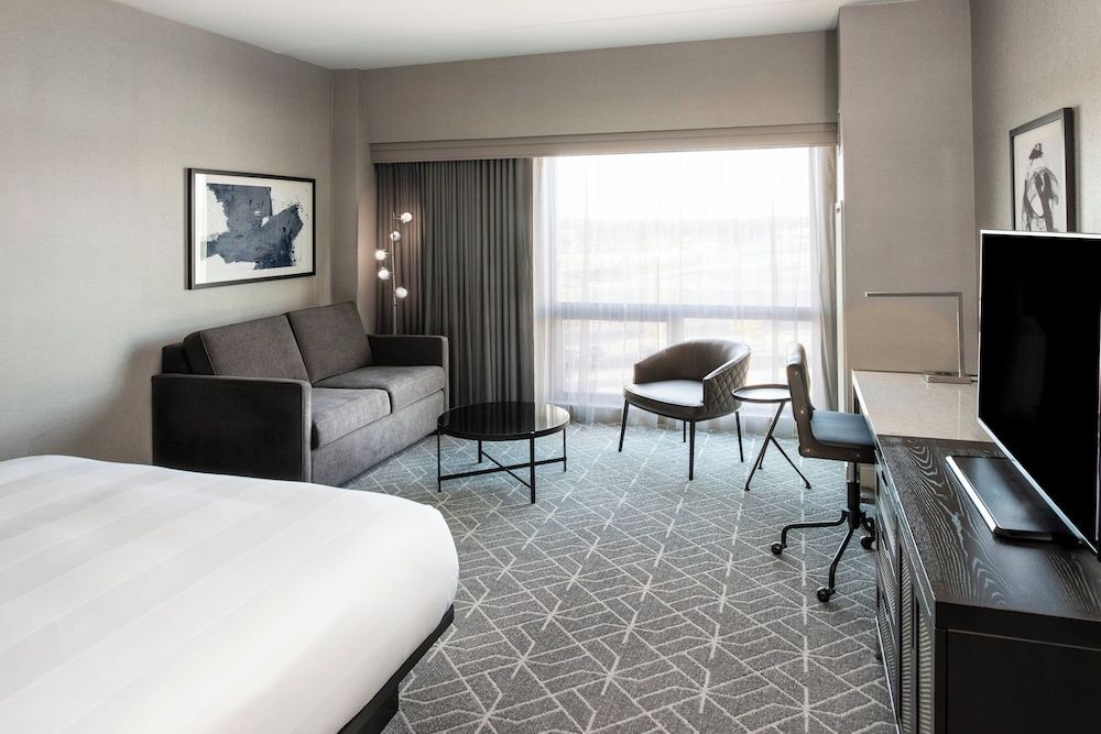 Room, 1 King Bed, No View