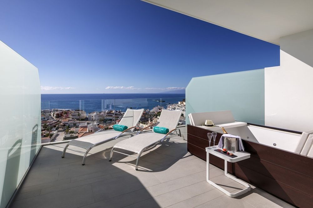 Junior Suite, Hot Tub, Oceanfront