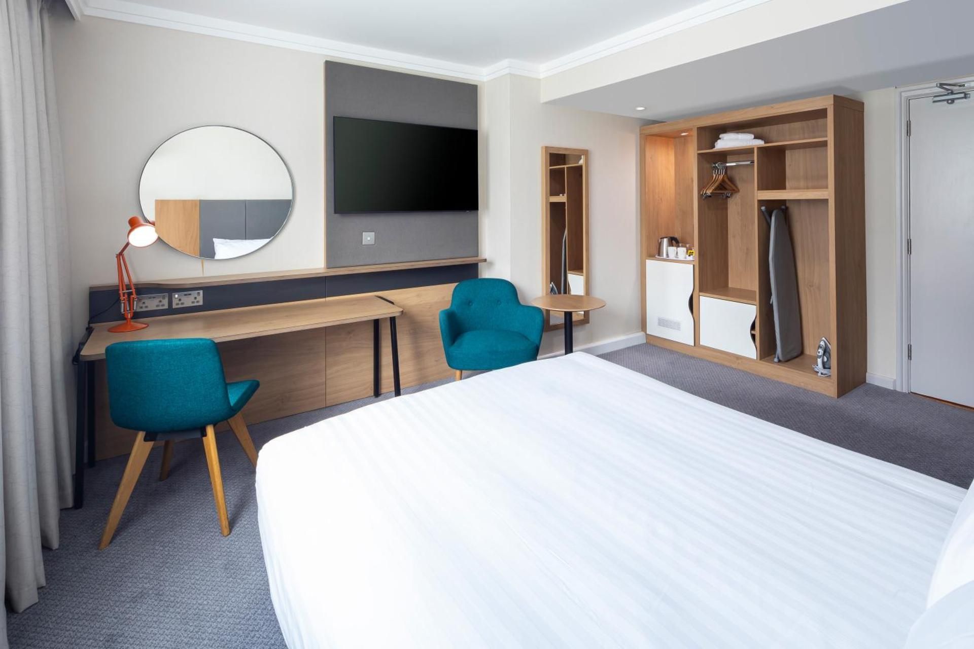 1 Double Bed Accessible Non-Smoking