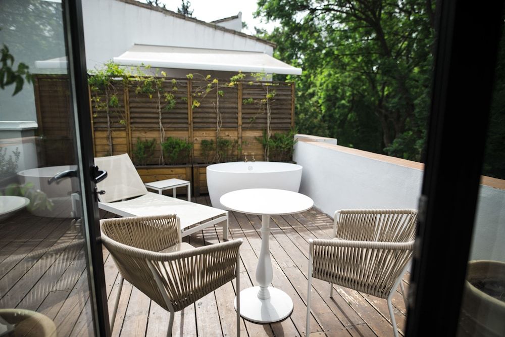 undefined Legado Alcázar Hotel 2