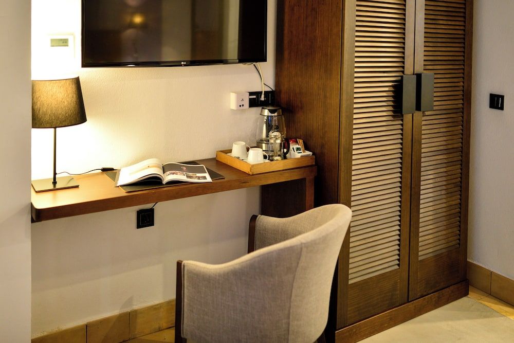 Legado Alcázar Hotel Interior Standard 9