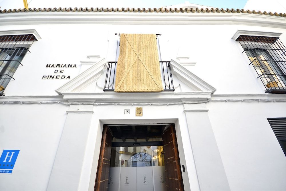 undefined Legado Alcázar Hotel 8