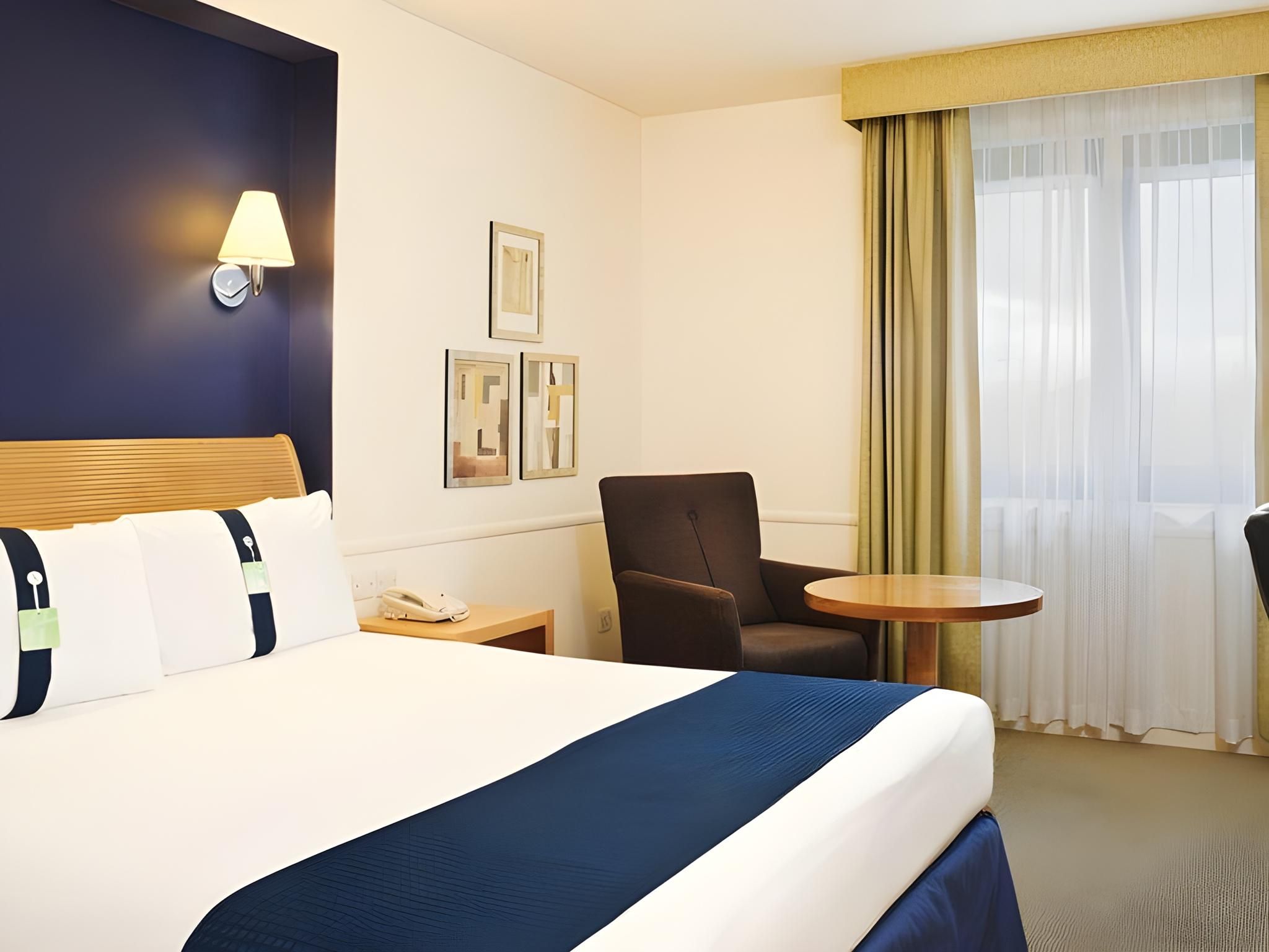 2 Single Beds Executive Non-Smoking