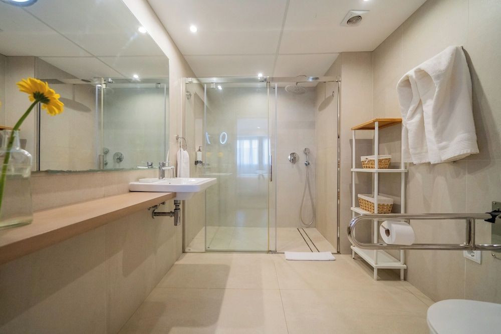 Hostal Menurka Superior Double Room 14