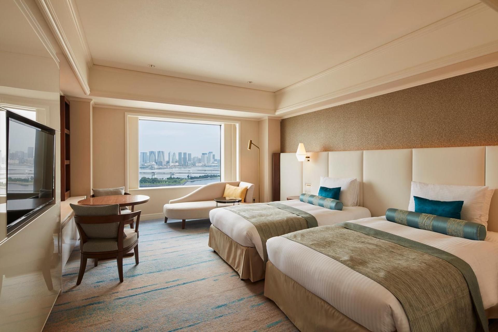 Executive 25th and 26th Floor Deluxe Twin Room - Rainbow Bridge Side - Non-Smoking