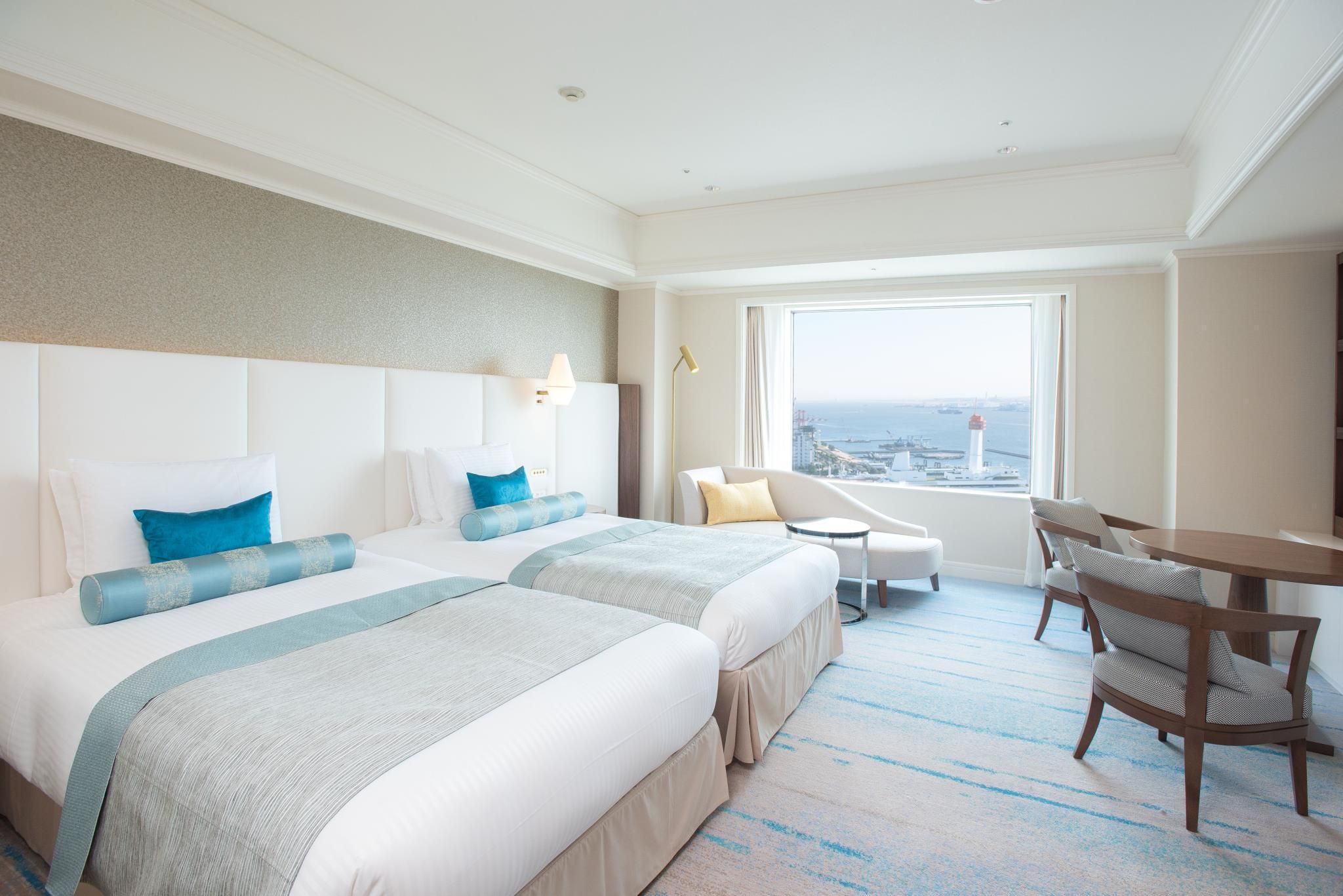 Club Breeze Deluxe Twin Room - Non-Smoking