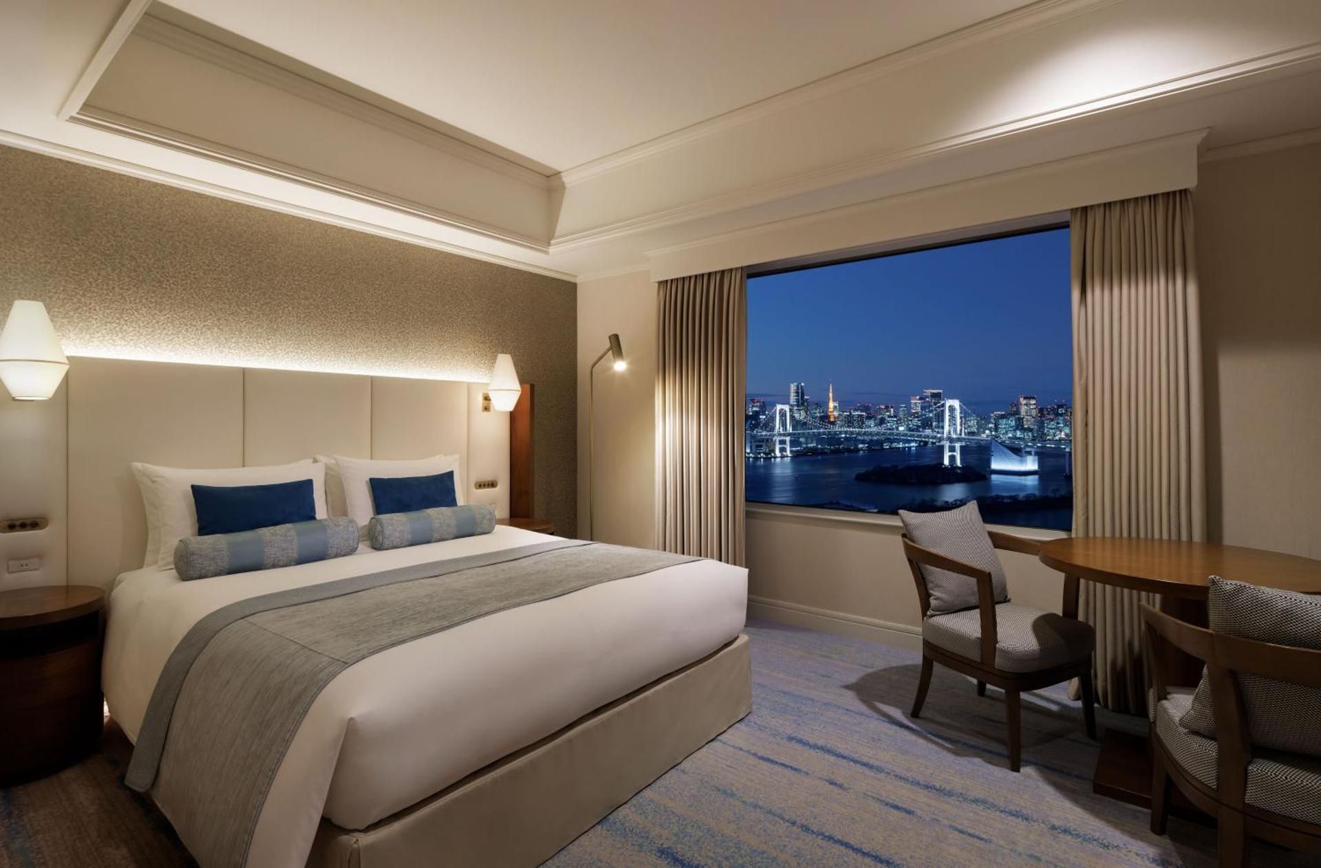 Executive 25th and 26th Floor Superior Double Room - Rainbow Bridge Side - Non-Smoking