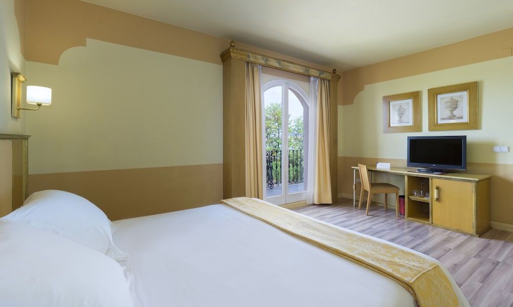 Fuente Las Piedras Junior Suite, 1 Queen Bed, Garden View